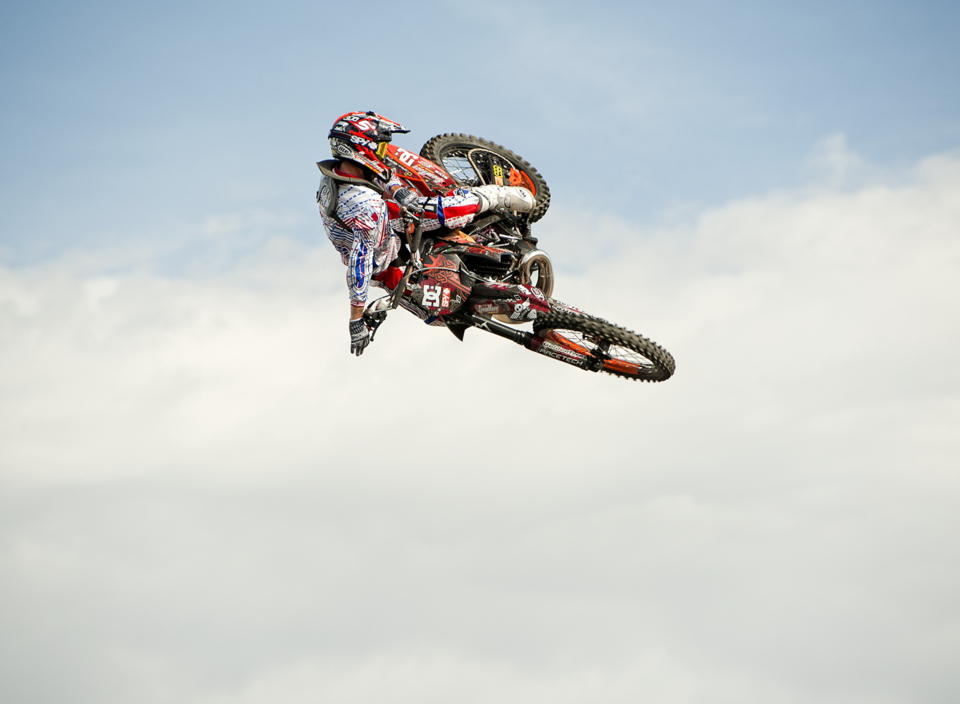 Das Motorcycle Jump Wallpaper 1920x1408