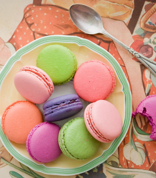 Pretty Macarons - Obrázkek zdarma pro Nokia X3-02