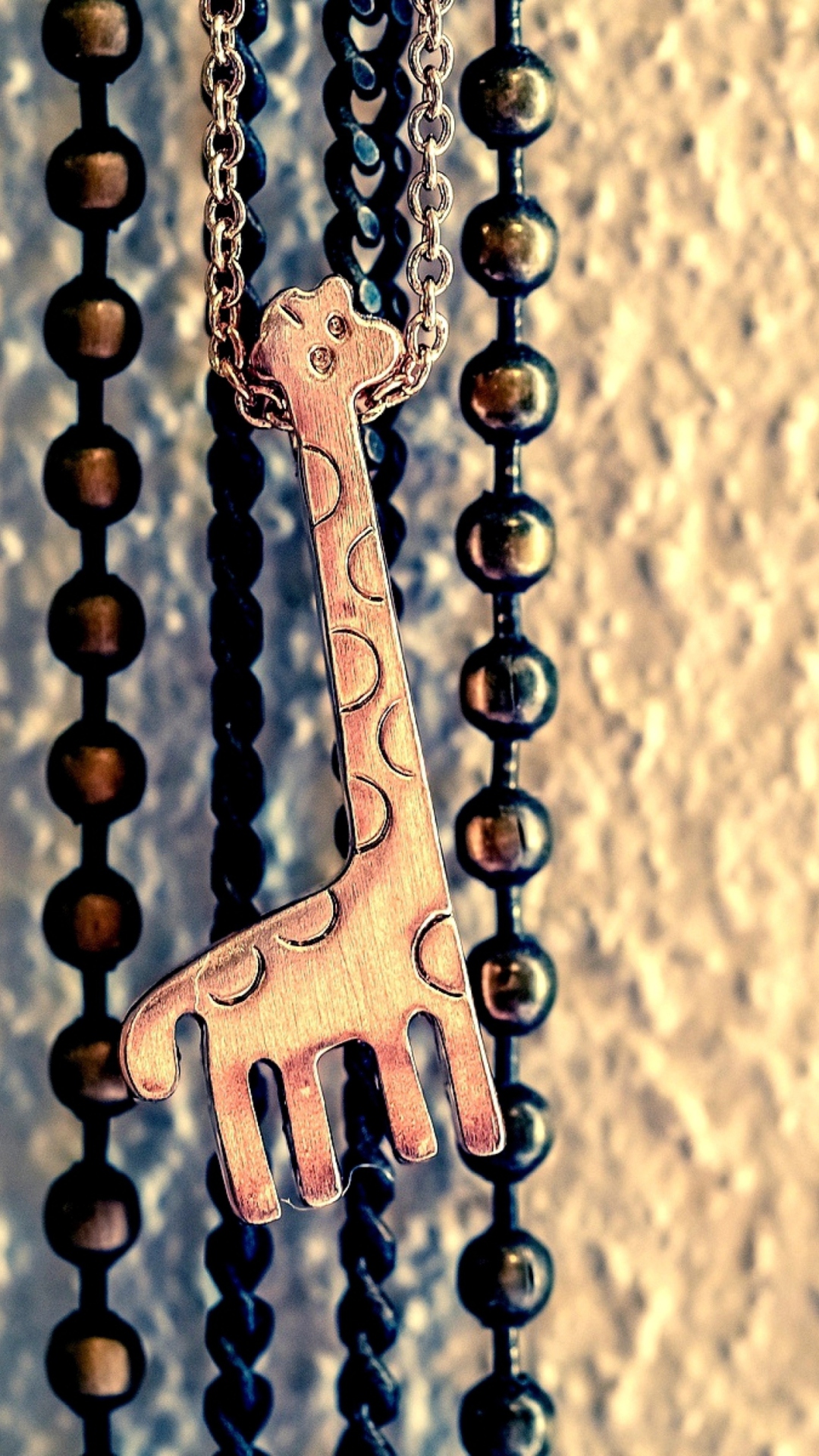 Das Lovely Giraffe Pendant Wallpaper 1080x1920