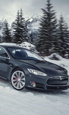 Das Tesla Model S P85D on Snow Wallpaper 240x400