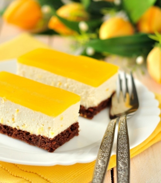 Yellow Souffle Dessert - Obrázkek zdarma pro 128x160
