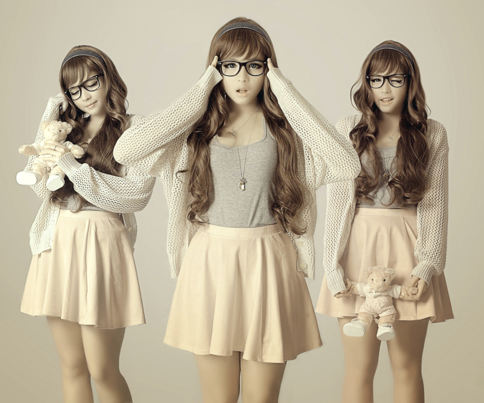 Das Girl In Funny Glasses Wallpaper 960x800