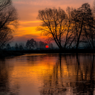 Atmospheric optic Reflection and Sunset - Obrázkek zdarma pro iPad Air