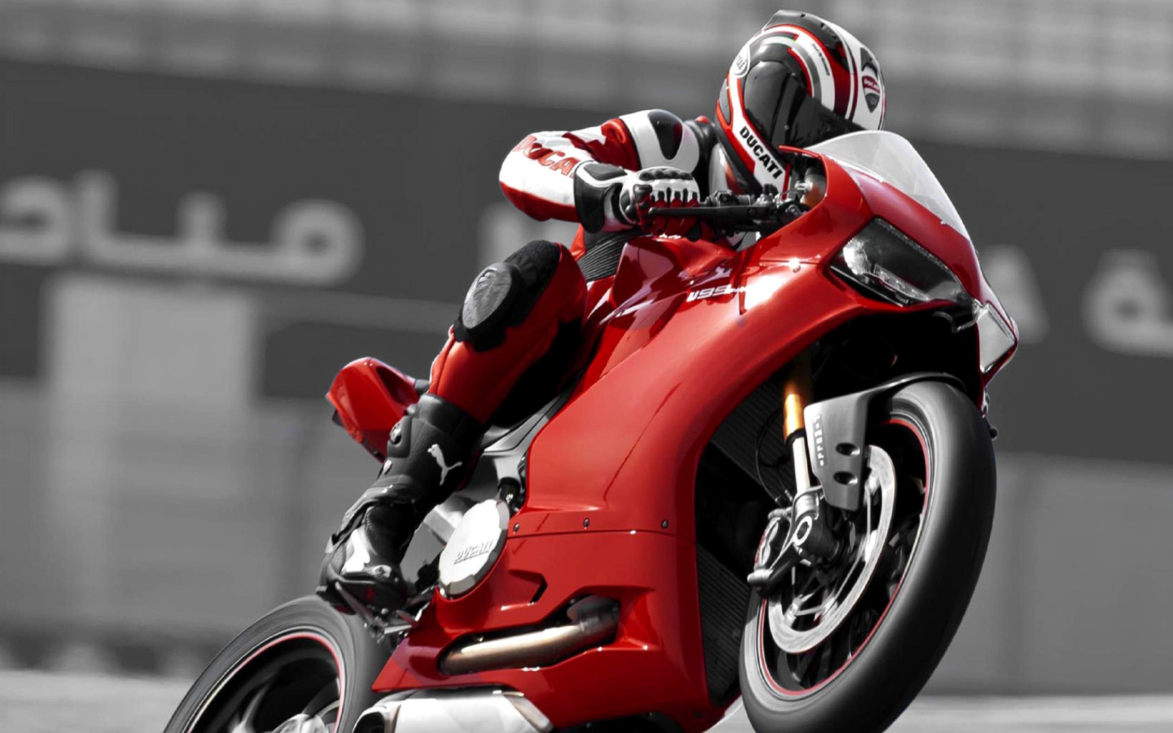 Screenshot №1 pro téma Ducati 1199 Superbike 1680x1050