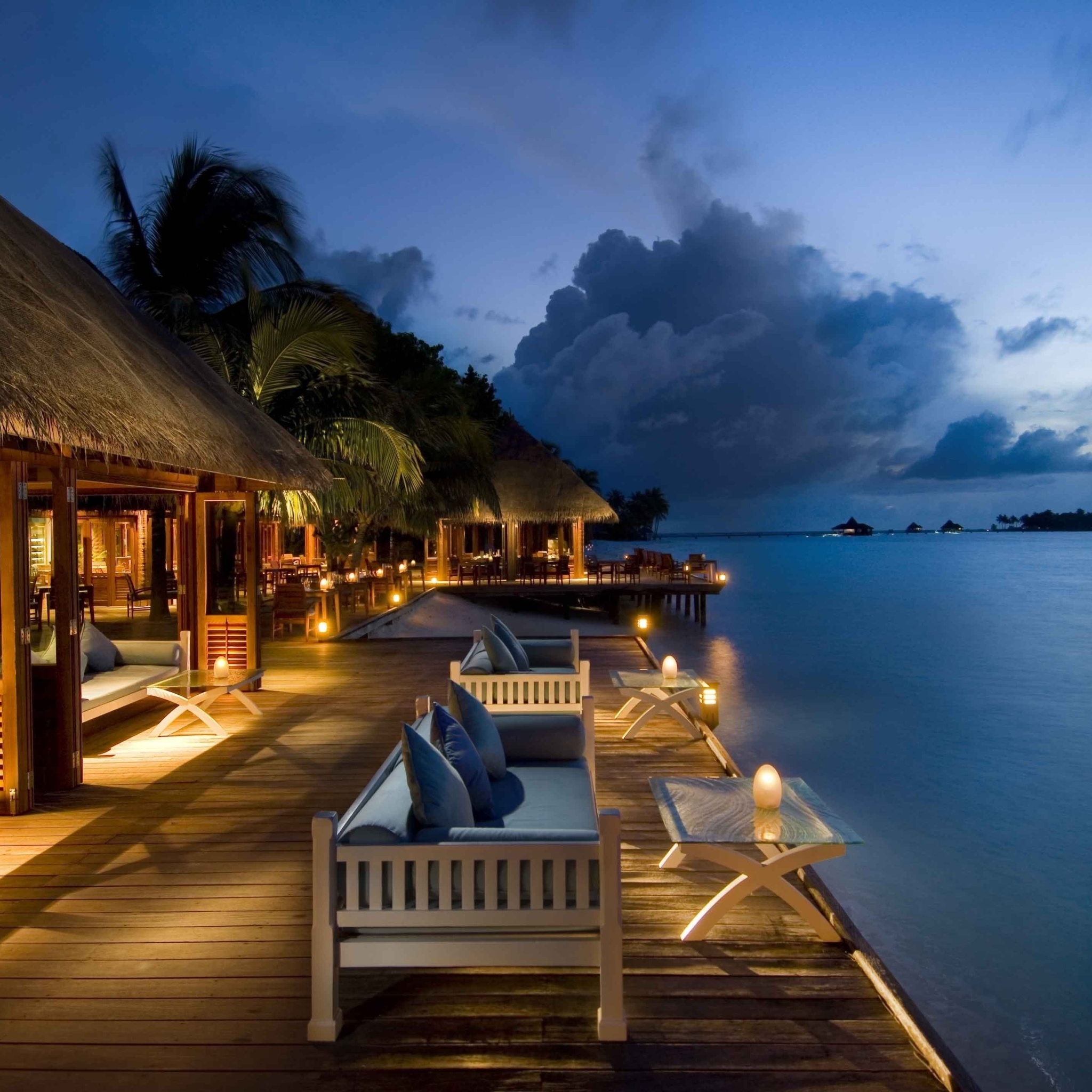Обои 5 Star Conrad Maldives Rangali Resort 2048x2048
