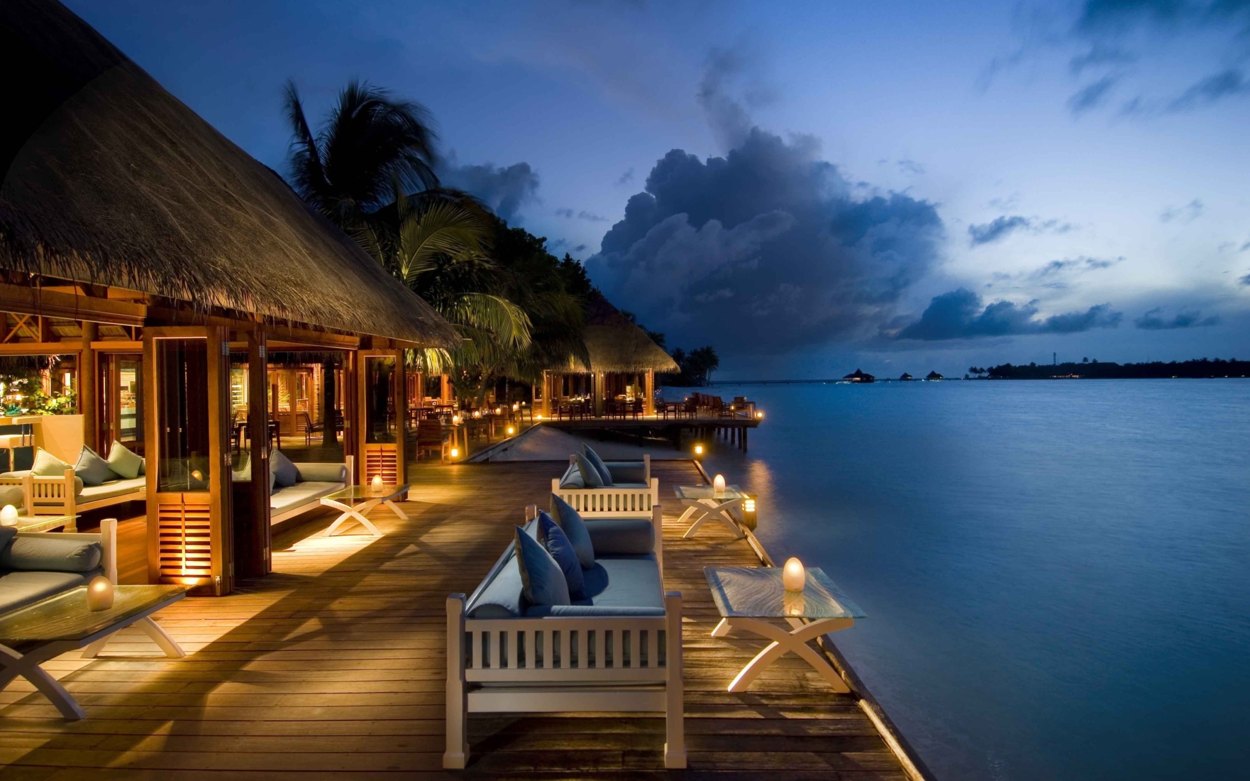 Обои 5 Star Conrad Maldives Rangali Resort 2560x1600