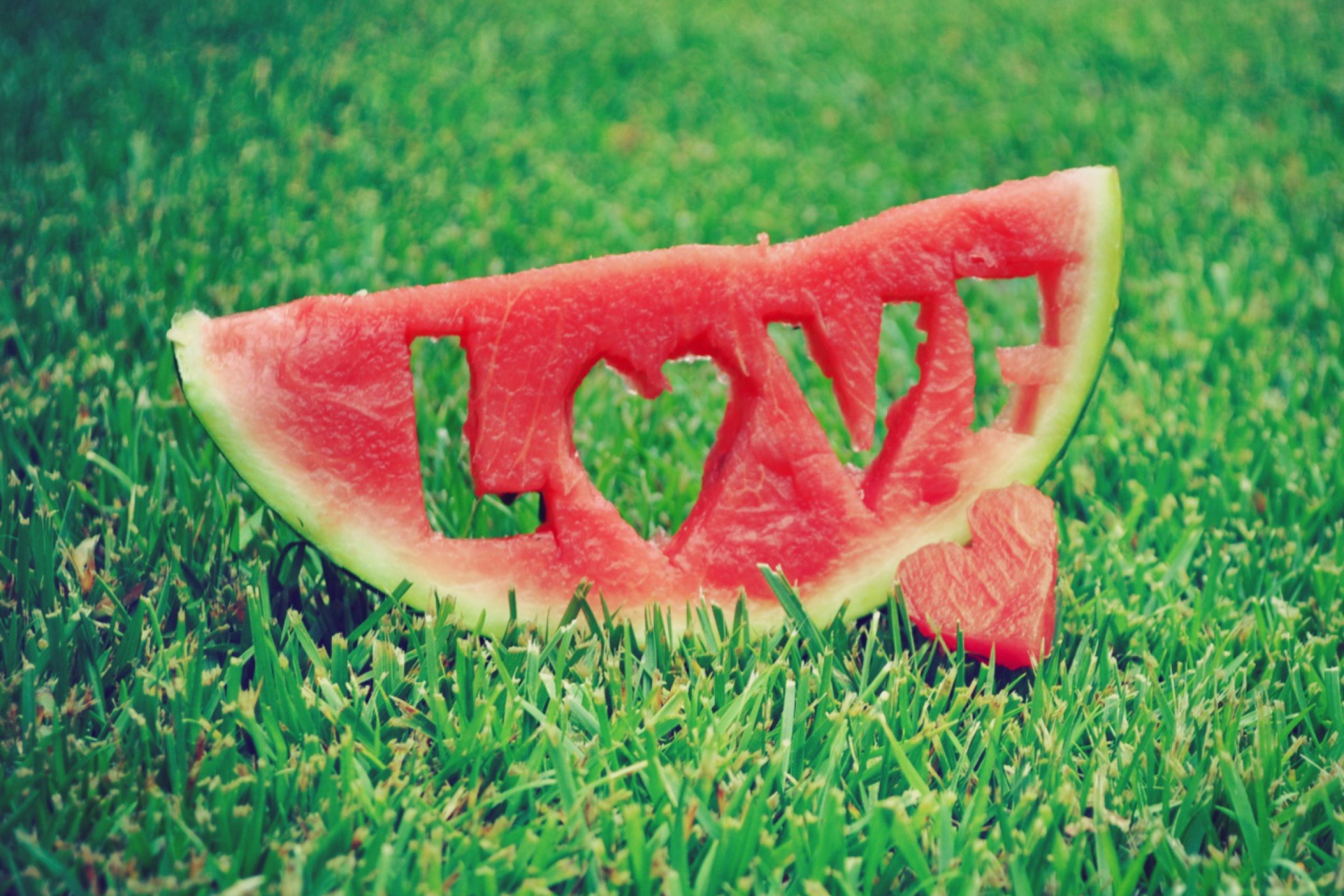 Das Love Watermelon Wallpaper 2880x1920