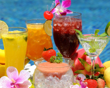 Summer cocktails in hotel All Inclusive wallpaper 220x176