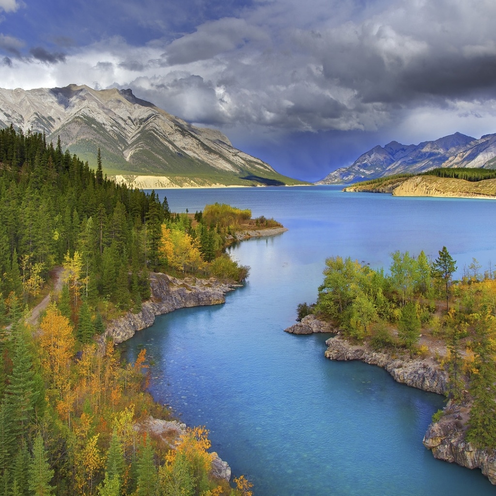 Das Banff National Park in Canada Wallpaper 1024x1024