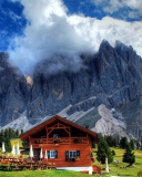 Screenshot №1 pro téma Wooden House In Alps 128x160