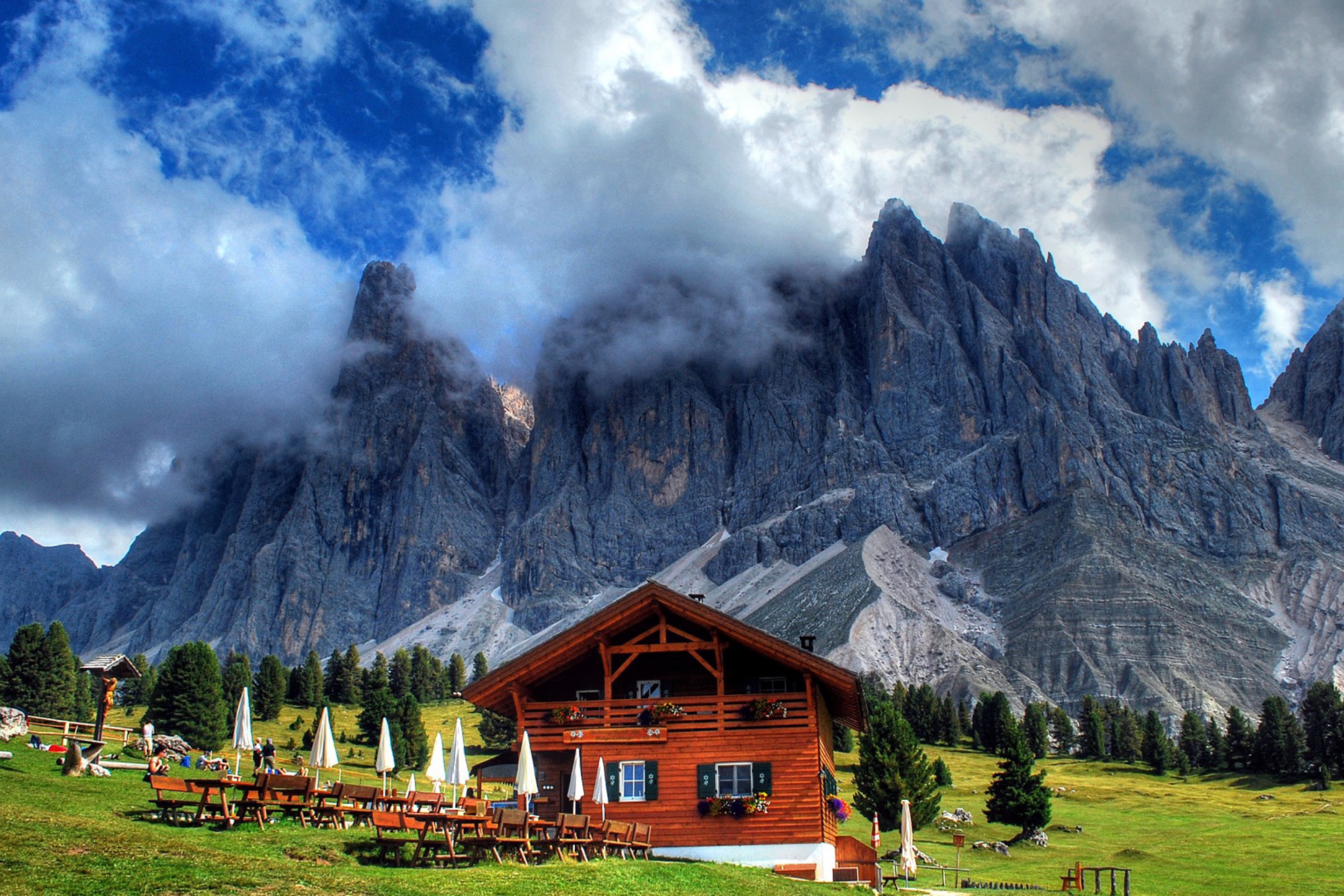 Wooden House In Alps screenshot #1 2880x1920