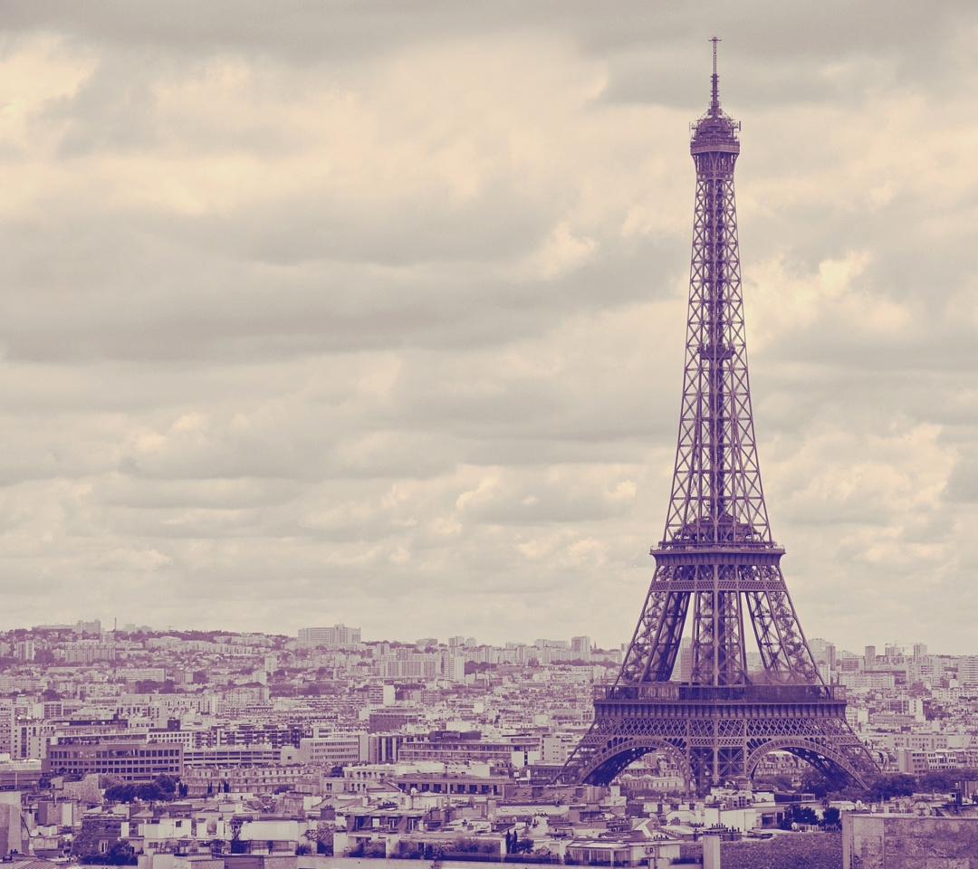 Das Eiffel Tower Landmark Color Wallpaper 1080x960