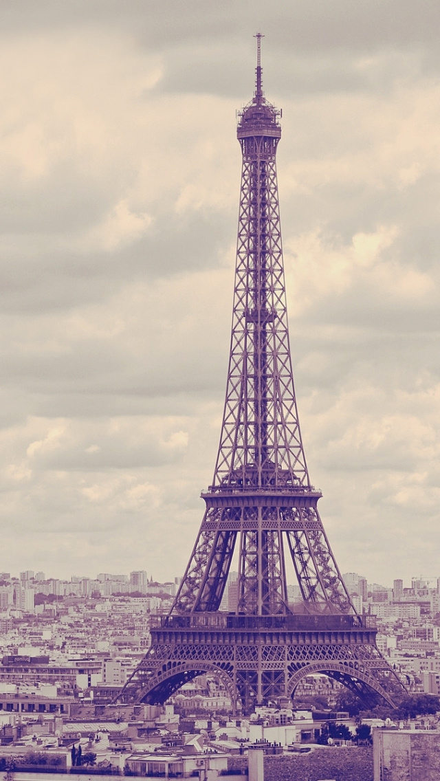 Das Eiffel Tower Landmark Color Wallpaper 640x1136