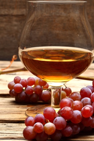Screenshot №1 pro téma Cognac and grapes 320x480
