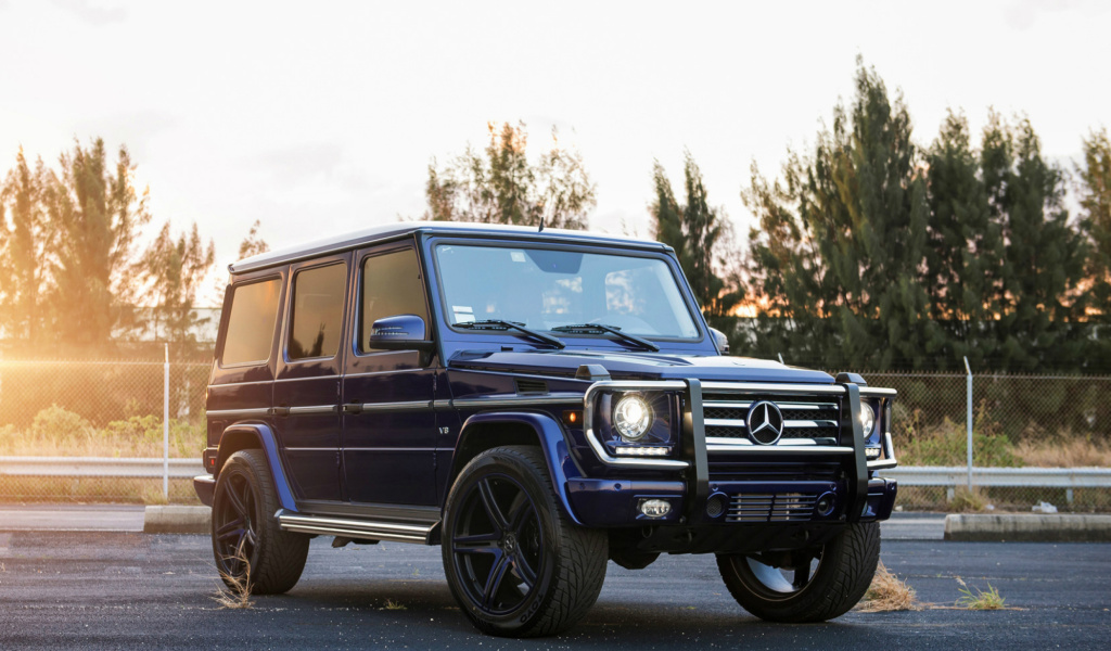 Обои G 550 SUV  Mercedes Benz 1024x600