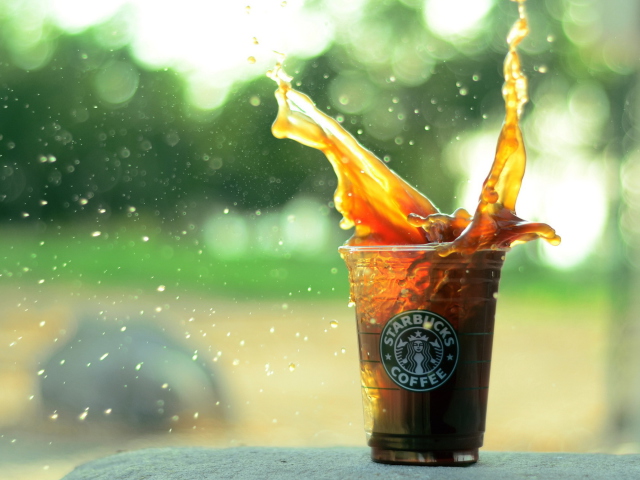 Обои Starbucks Iced Coffee Splash 640x480