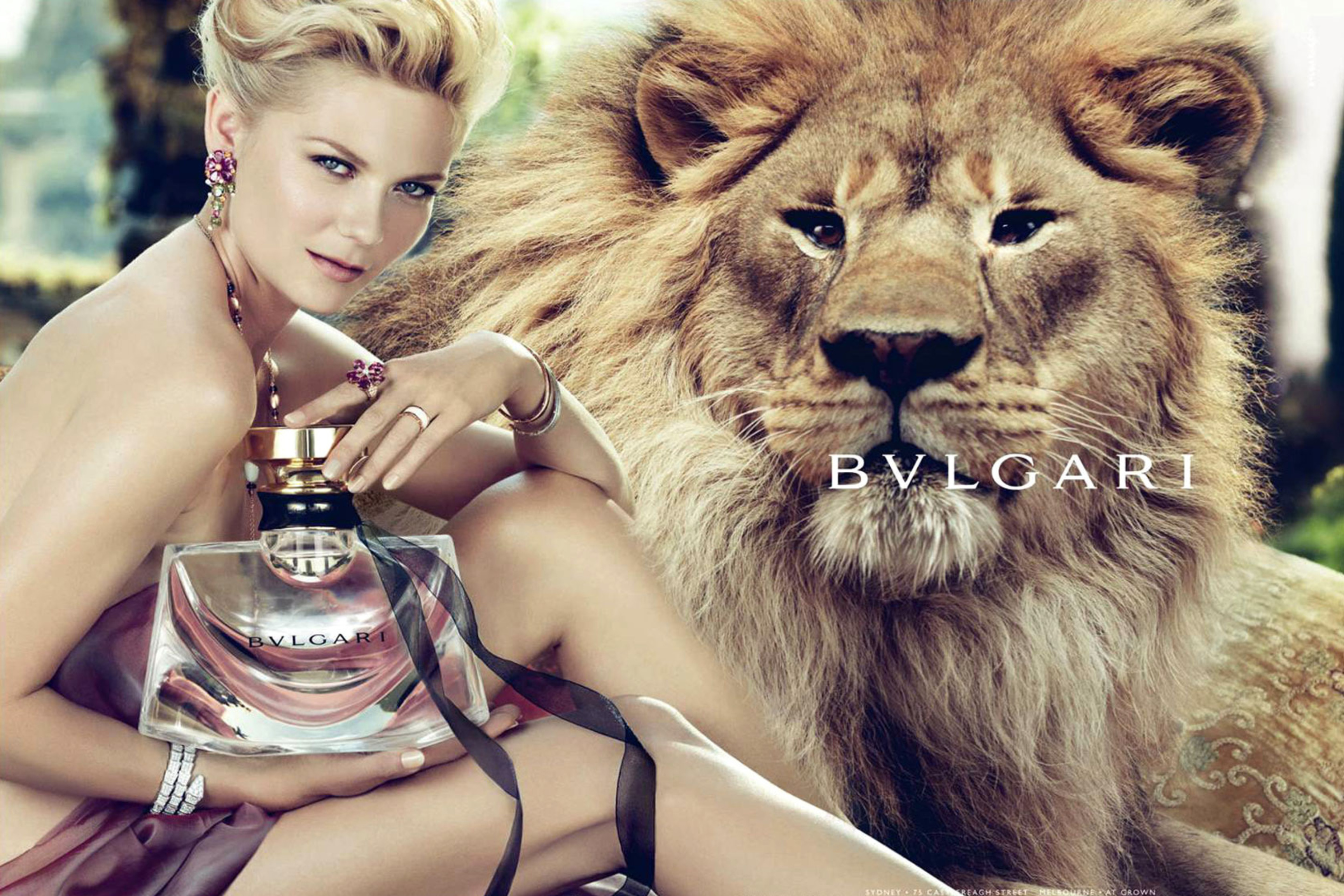 Screenshot №1 pro téma Bvlgari Jasmin Noir with Kirsten Dunst 2880x1920