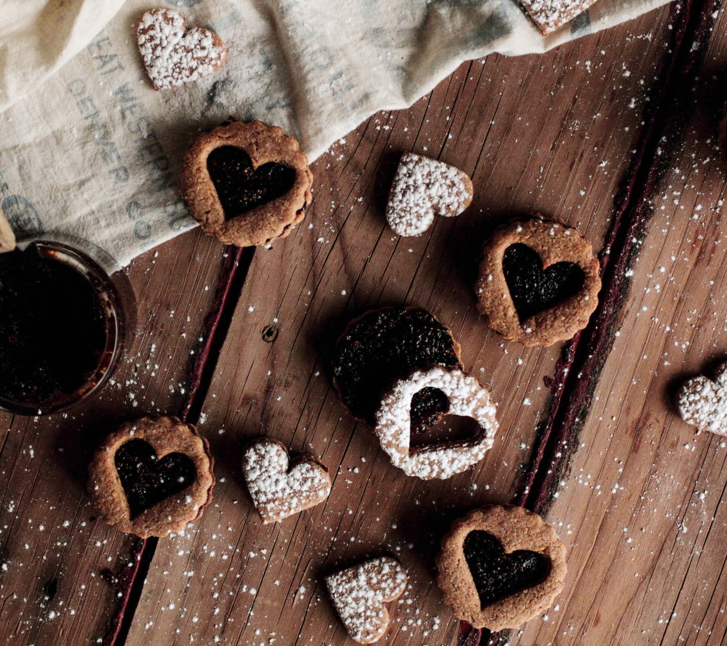 Sfondi Heart Cookies 1440x1280