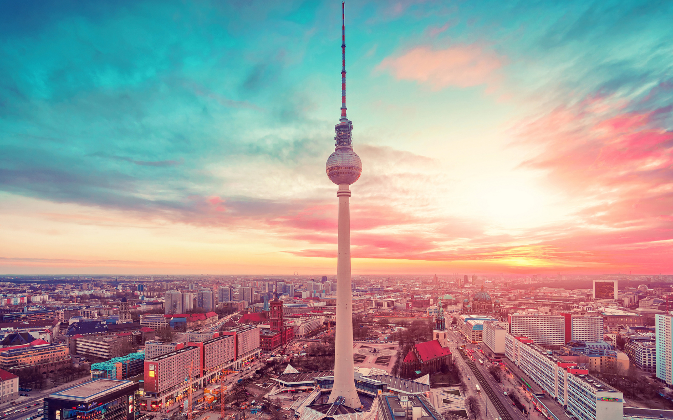 Обои Berlin TV Tower Berliner Fernsehturm 2560x1600