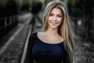 Blonde attractive model Picture for Android, iPhone and iPad