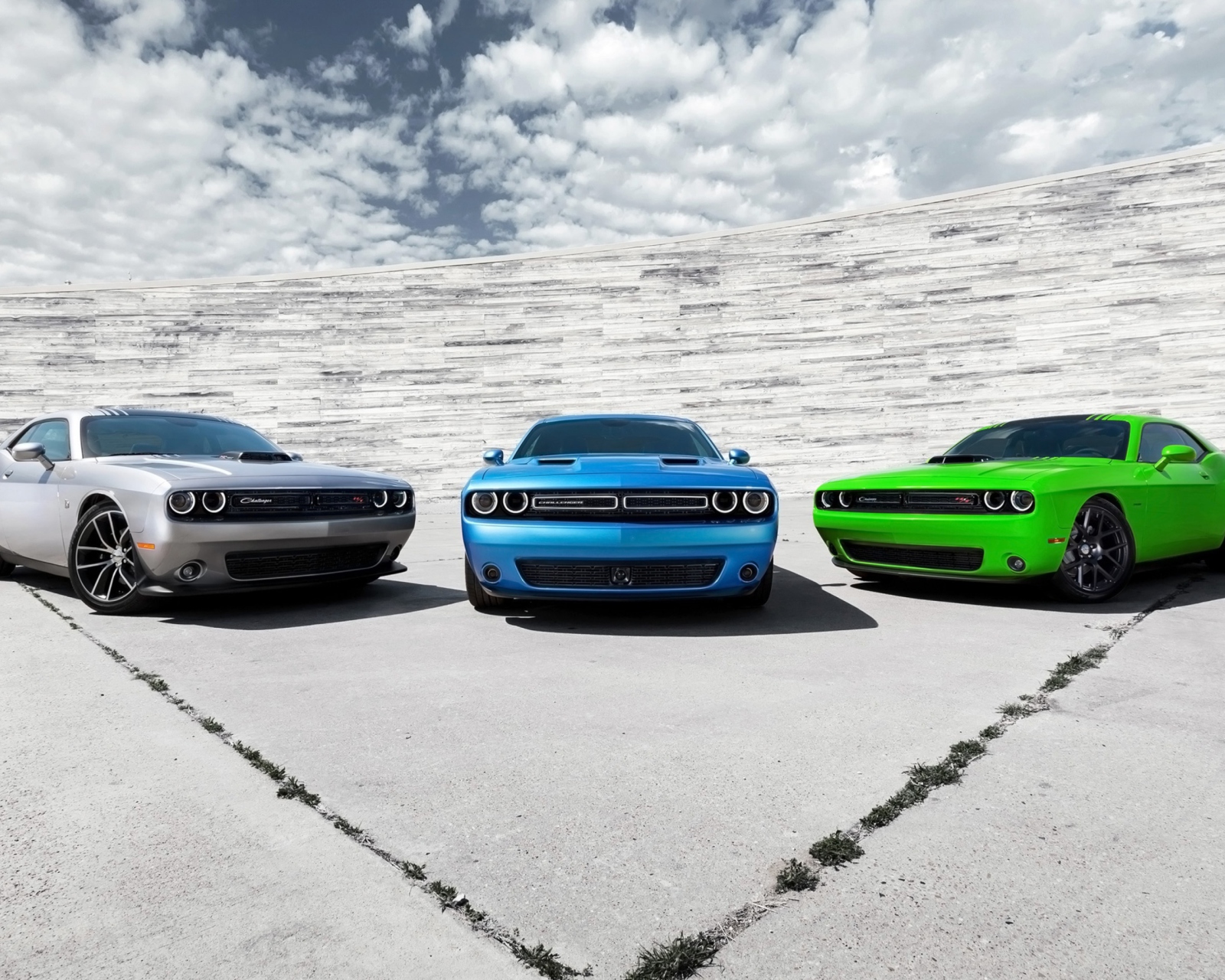 Das 2015 Dodge Challenger Cars Wallpaper 1600x1280