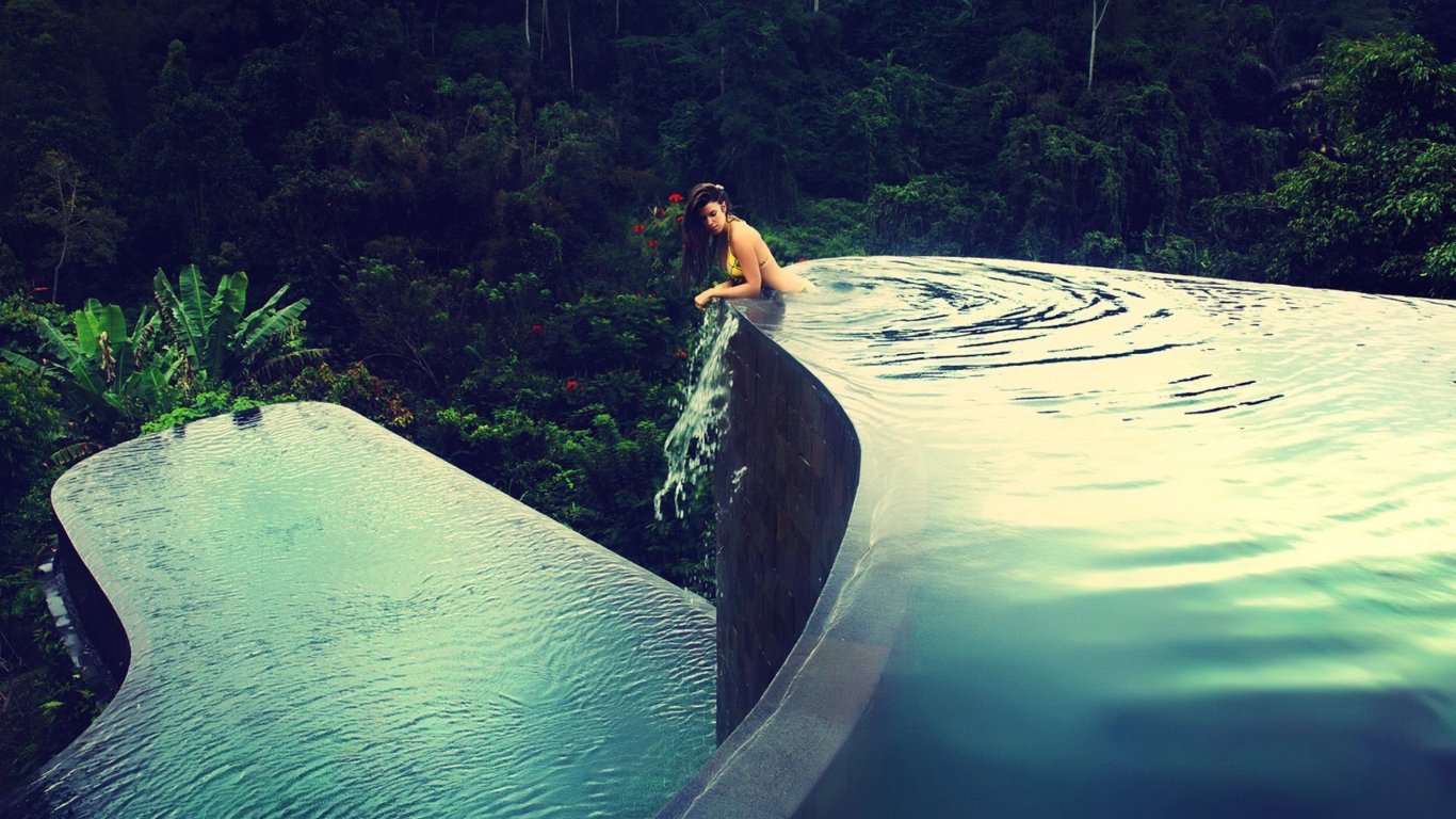 Screenshot №1 pro téma Dreamy Pool In Tropical Paradise 1366x768