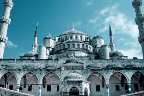 Sultan Ahmed Mosque in Istanbul wallpaper 480x320