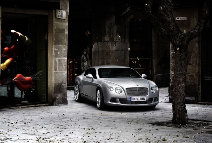 2011 Bentley Continental Gt wallpaper