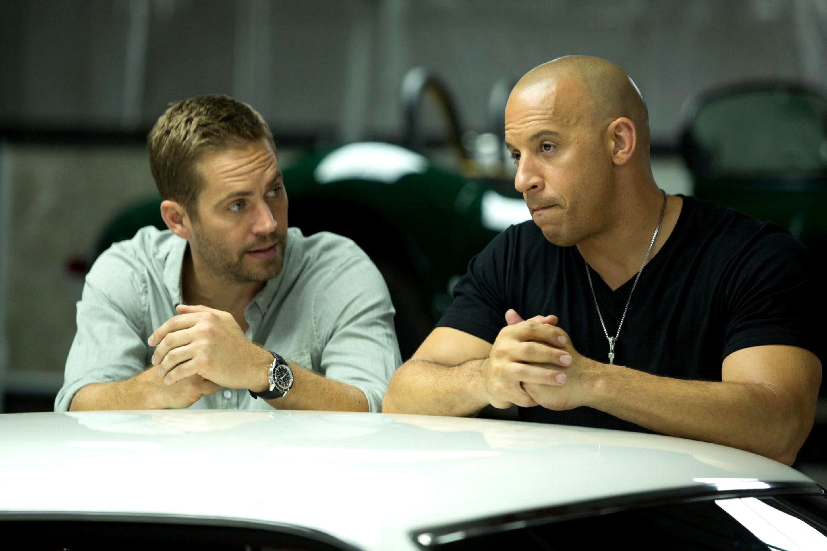 Paul Walker and Vin Diesel screenshot #1 2880x1920