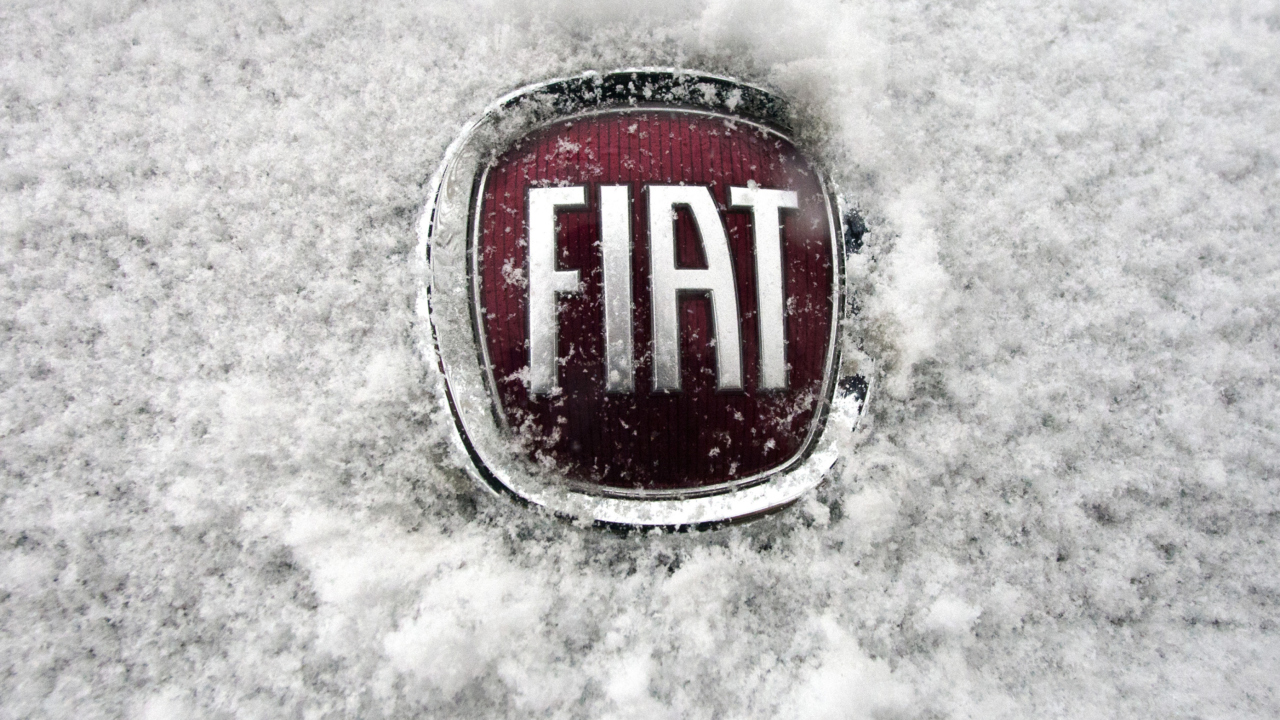 Das Fiat Car Emblem Wallpaper 1280x720