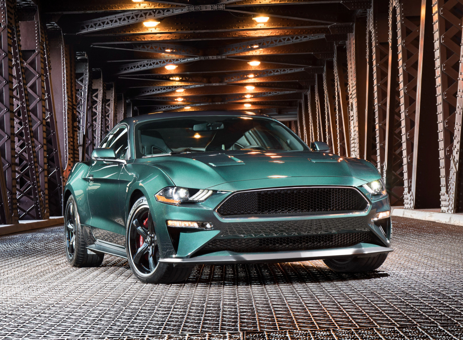 Screenshot №1 pro téma 2019 Ford Mustang 1920x1408