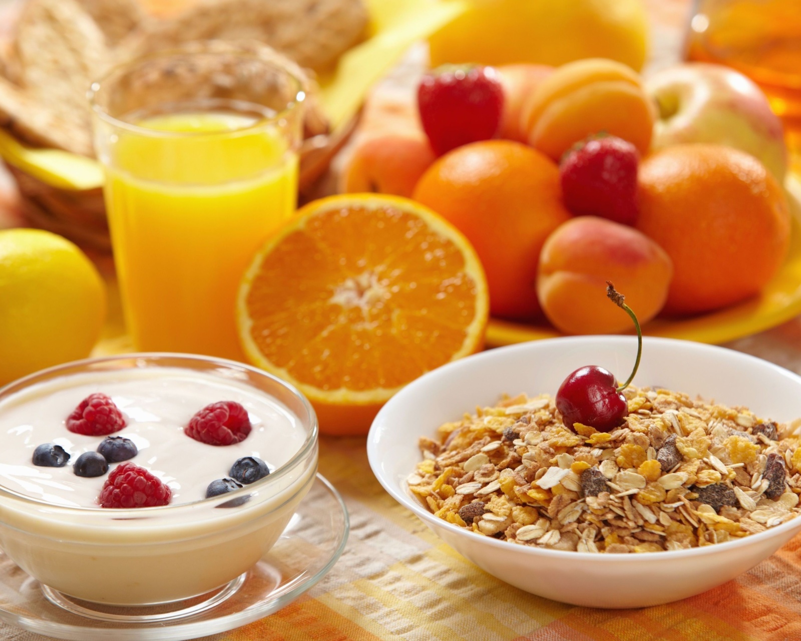 Healthy breakfast nutrition wallpaper 1600x1280
