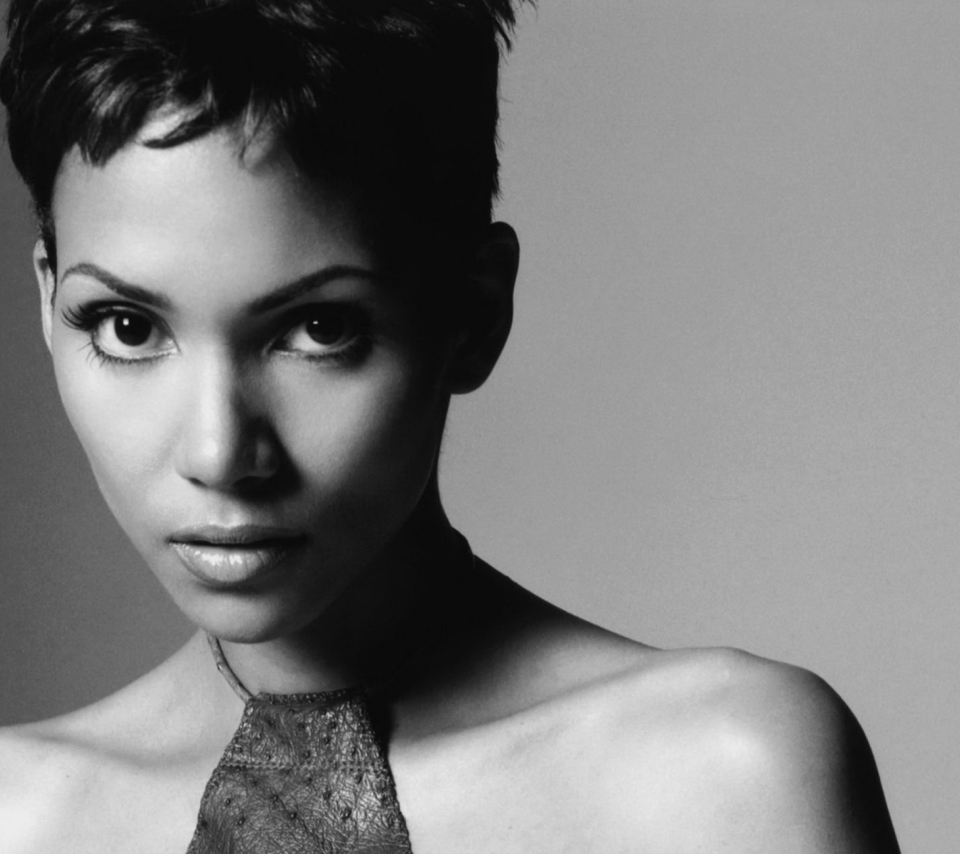 Halle Berry screenshot #1 960x854