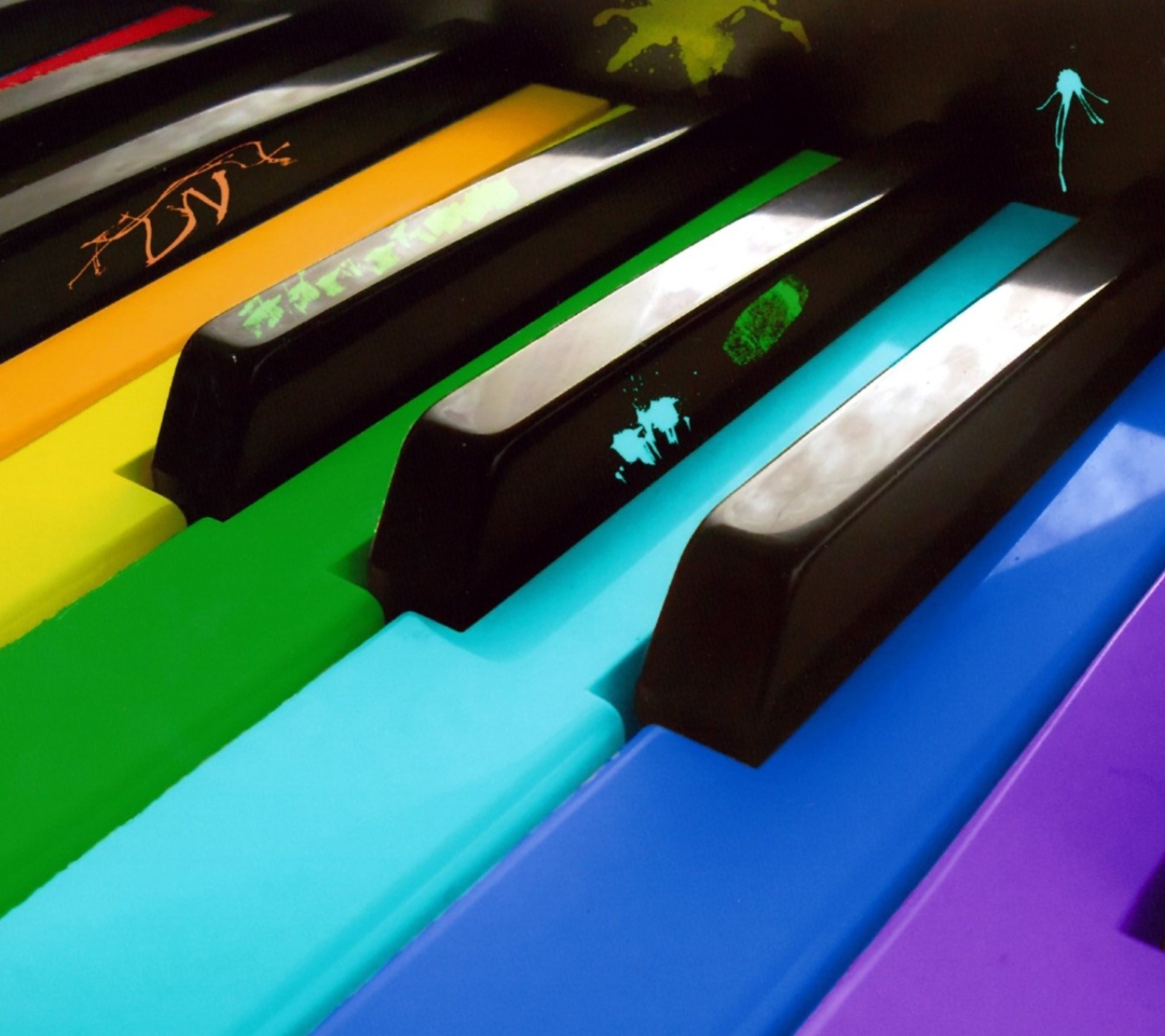 Обои Colorful Piano Keyboard 1080x960