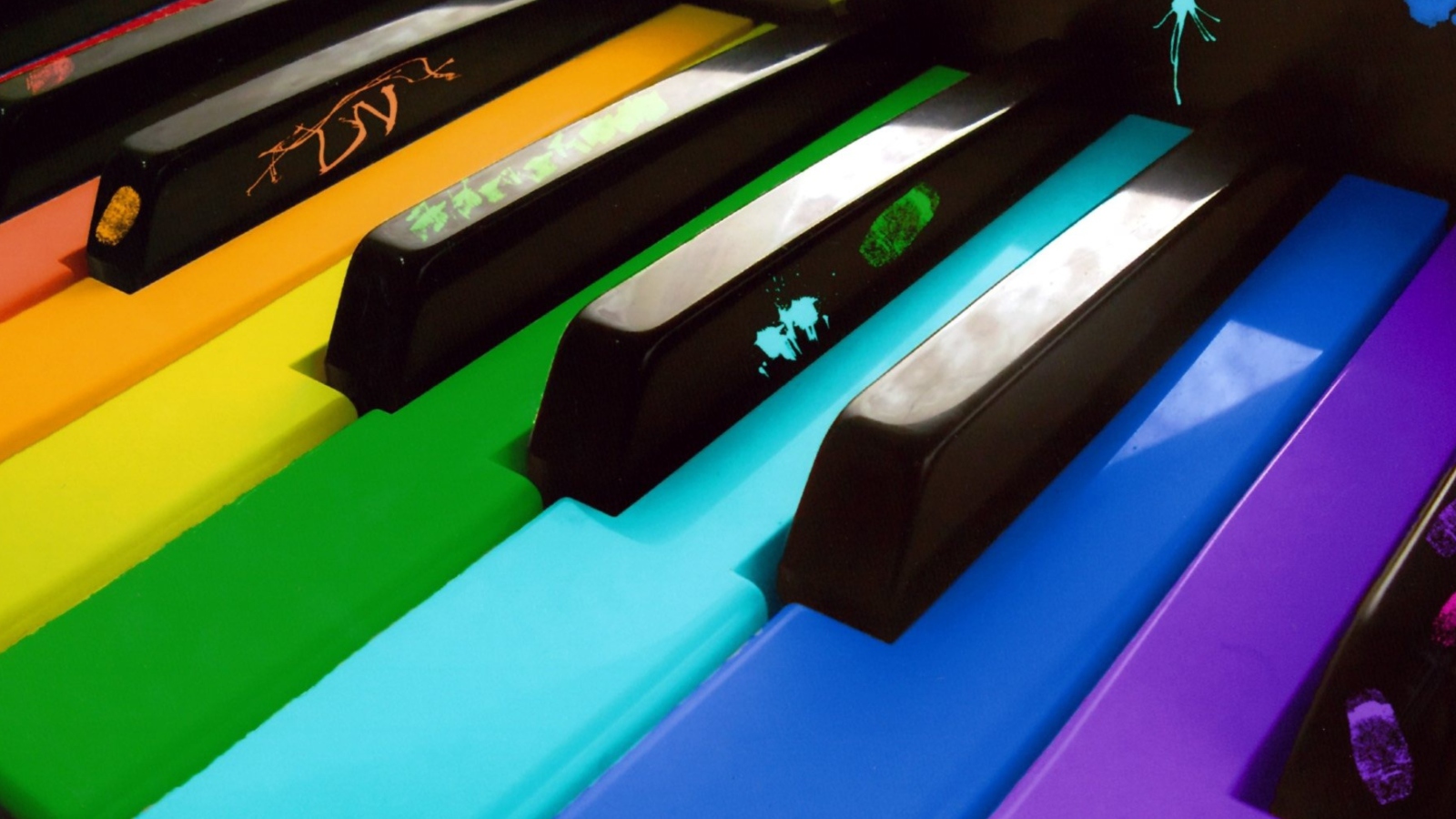 Das Colorful Piano Keyboard Wallpaper 1600x900