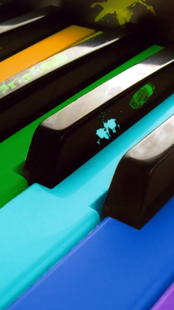 Обои Colorful Piano Keyboard 360x640