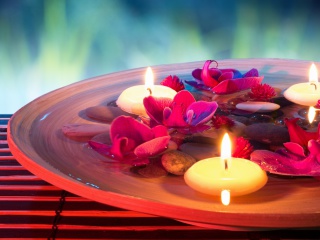 Petals, candles and Spa wallpaper 320x240