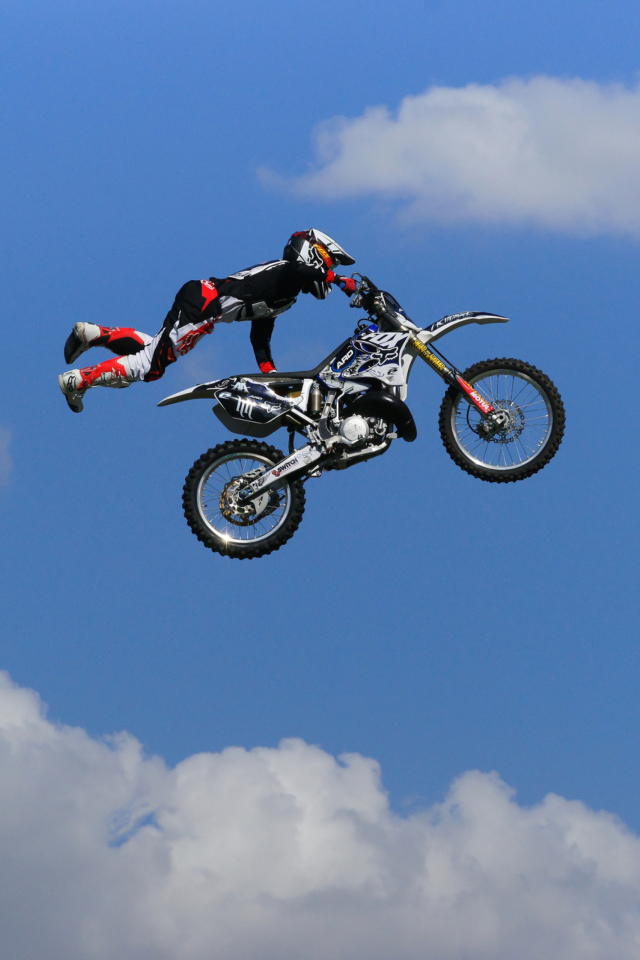 Screenshot №1 pro téma Motorcycle Jump 640x960