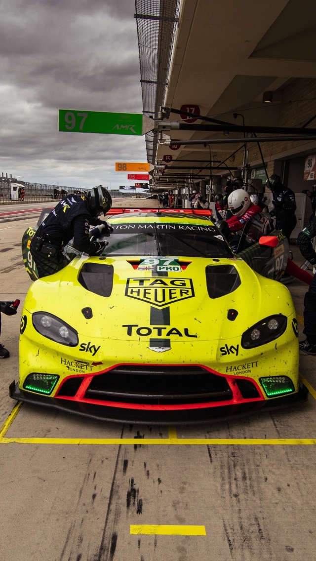 Обои Aston Martin Racing 640x1136