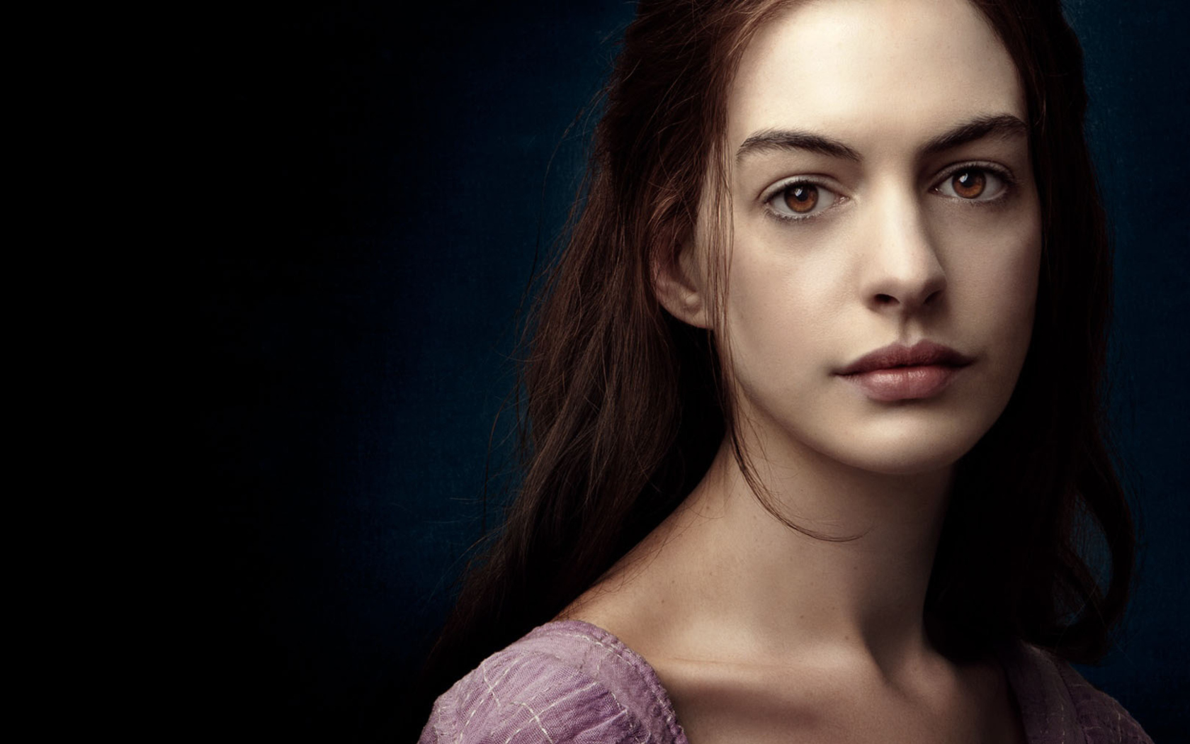 Обои Anne Hathaway In Les Miserables 1680x1050