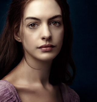 Anne Hathaway In Les Miserables sfondi gratuiti per iPad