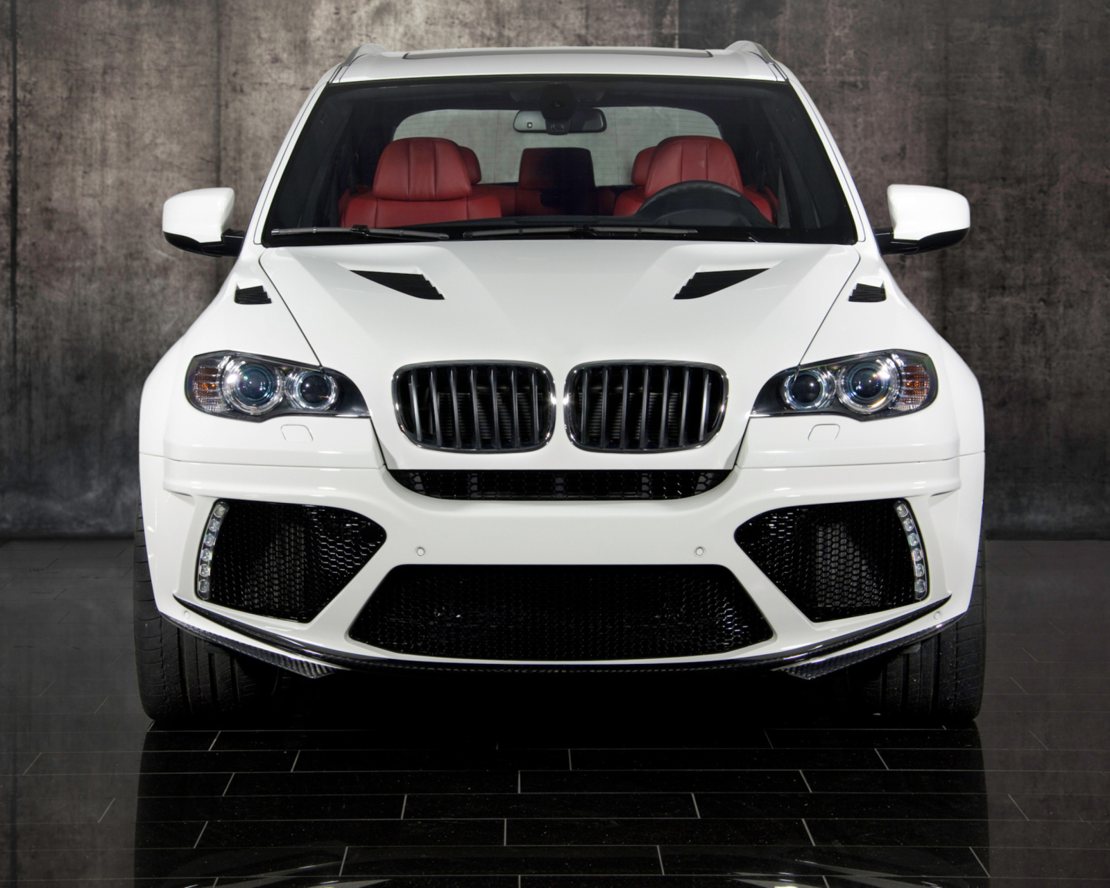 BMW X5 screenshot #1 1600x1280