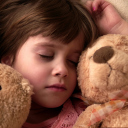 Screenshot №1 pro téma Child Sleeping With Teddy Bear 128x128