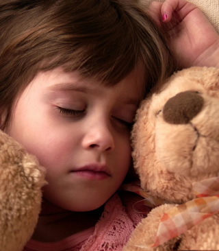 Child Sleeping With Teddy Bear - Obrázkek zdarma pro 240x400