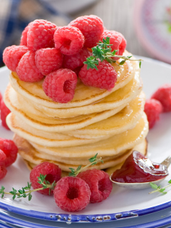 Das Tasty Raspberry Pancakes Wallpaper 240x320