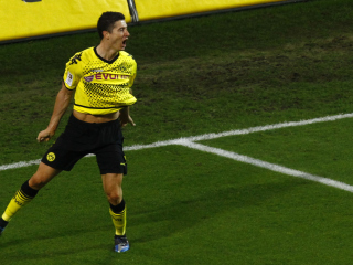 Screenshot №1 pro téma Robert Lewandowski 320x240