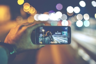 Samsung Selfie - Obrázkek zdarma pro 1600x1200