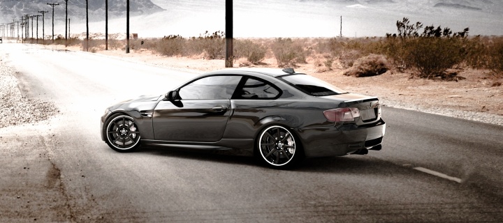 Обои BMW M3 E92 720x320