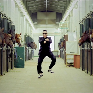 Gangnam Style Dancing - Obrázkek zdarma pro iPad
