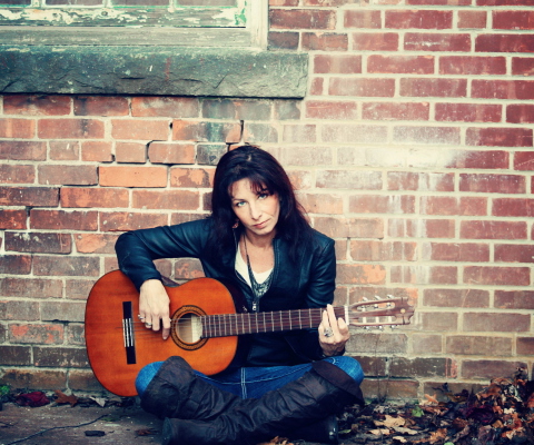 Woman With Guitar wallpaper 480x400